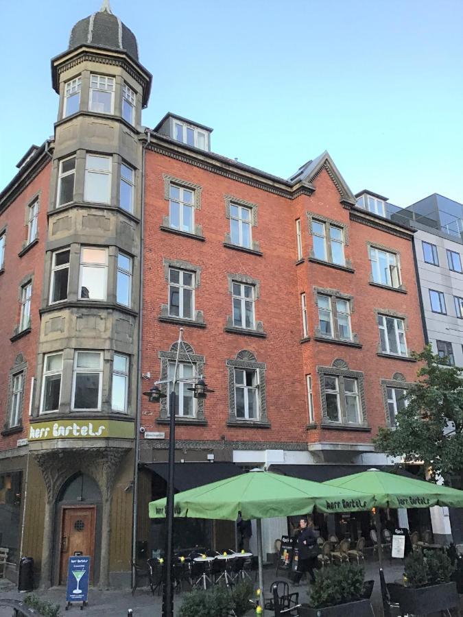 Hyggelig 2-Bedroom Apartment In The Center Of Århus Екстериор снимка