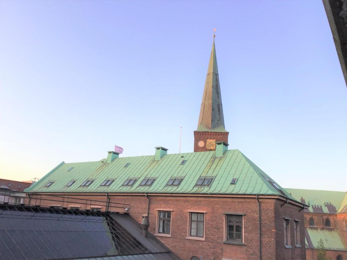 Hyggelig 2-Bedroom Apartment In The Center Of Århus Екстериор снимка